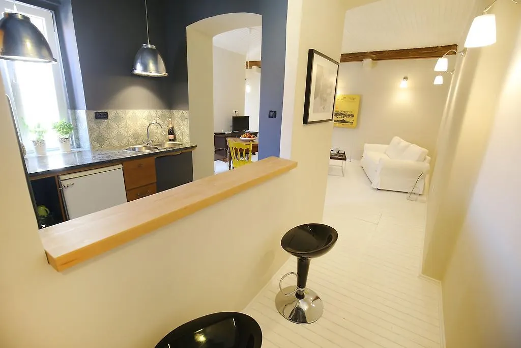 The Big Blue - Old Town Center Apartment Zadar